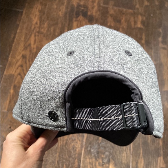 Lululemon Gray Baller Hat - Picture 2 of 3